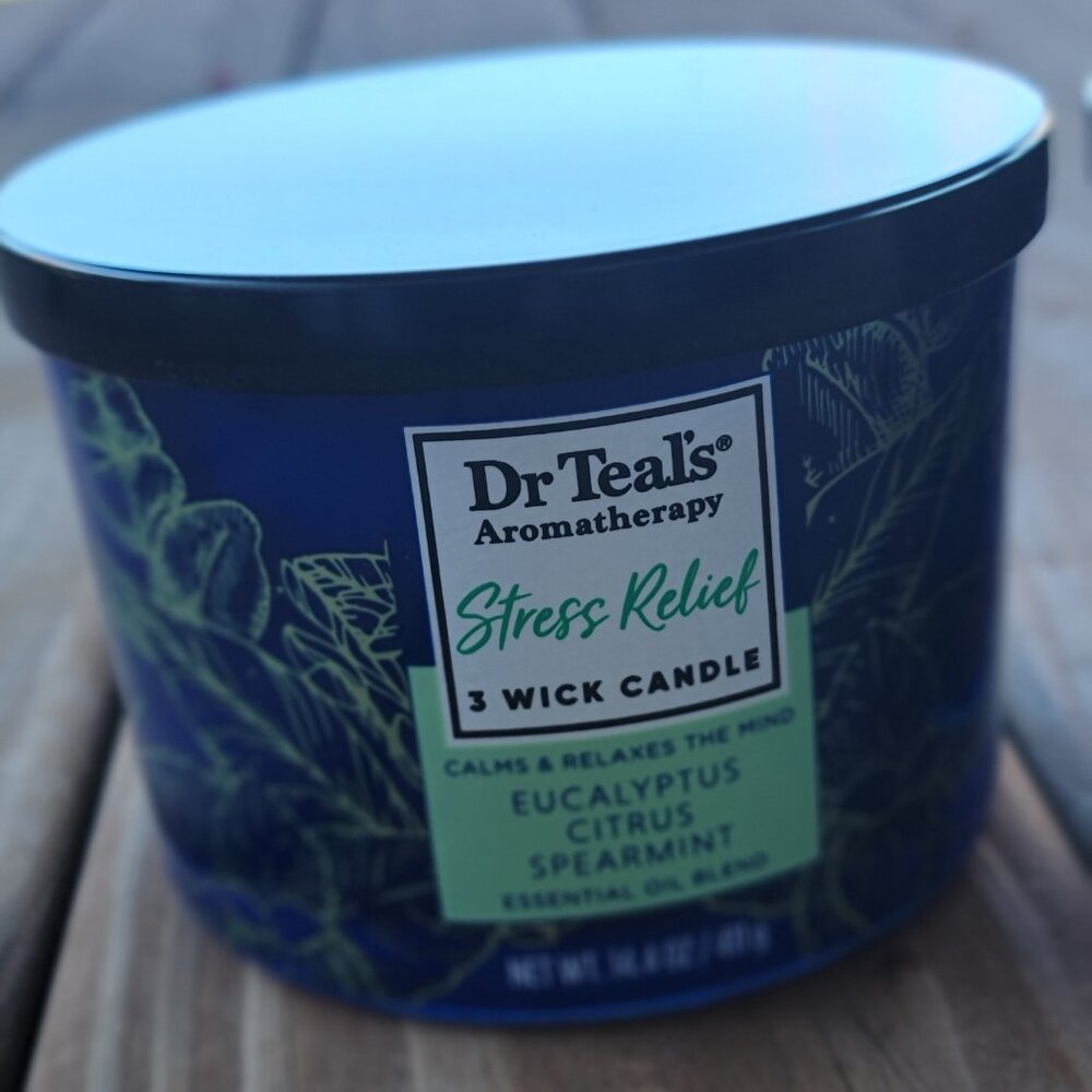 Dr. Teal’s Aromatherapy 3-Wick Candle Set – Stress Relief & Sleep Wellness - Picture 4 of 6